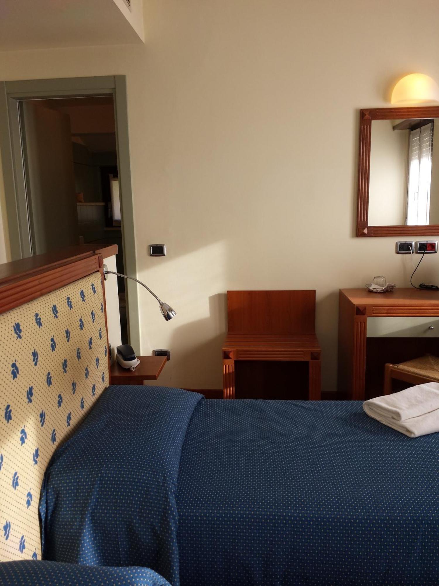 Hotel Il Castellaccio Piccione Zimmer foto